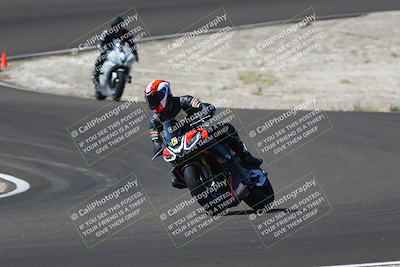 media/Sep-21-2025-TrackDaz (Sun) [[277c75b276]]/C Group/1140pm (Turn 3)/
